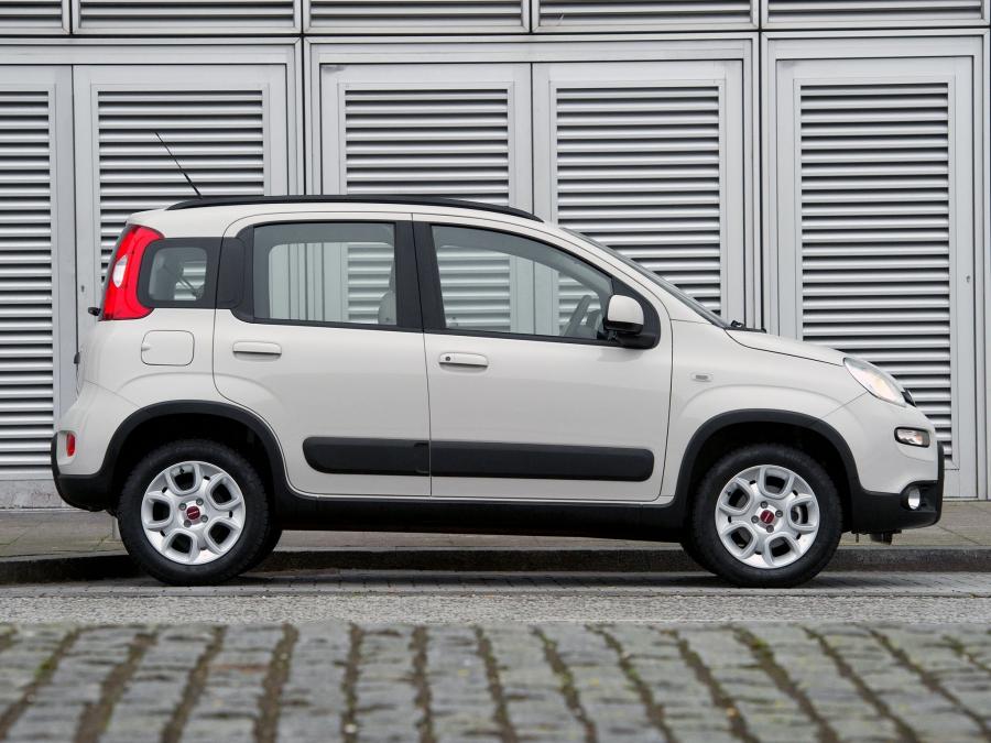  Fiat Panda Trekking 2013 года  (UK) (фото 8 из 14)